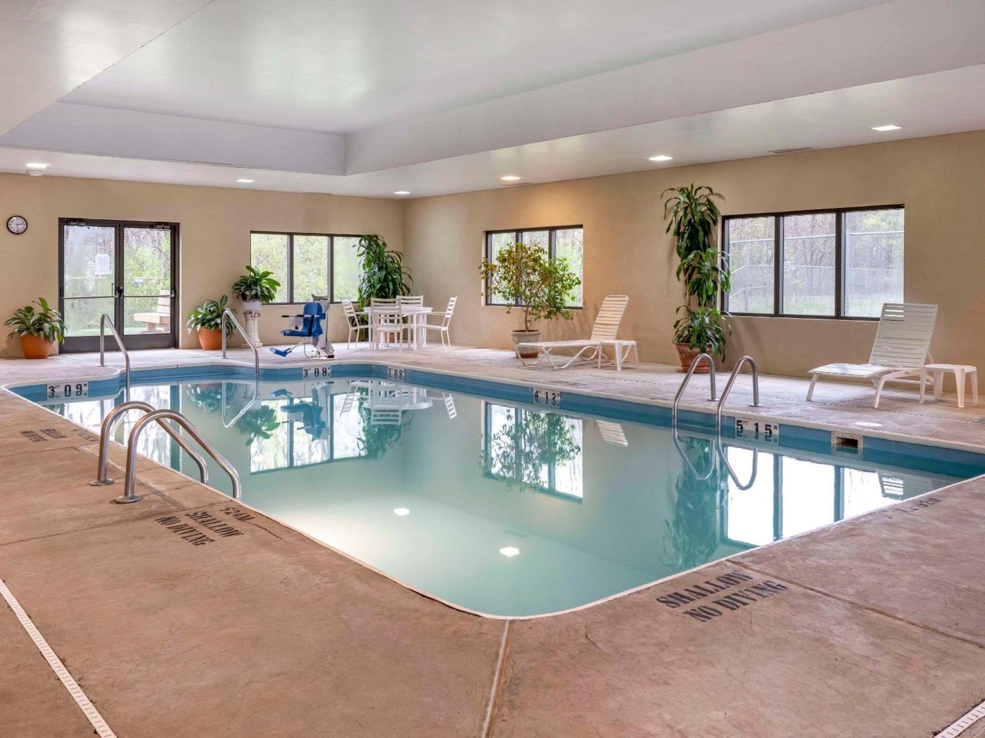 Comfort Inn Duncansville - Altoona Екстер'єр фото